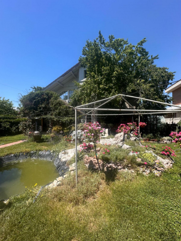 Casă de vânzare în Palazu Mare, 4 camere, teren 655 mp, c