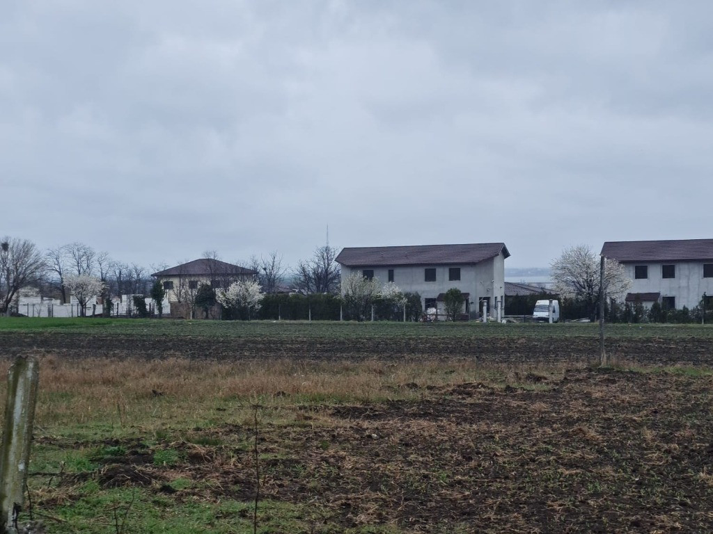 Vand teren in Tuzla partea Mari Negre