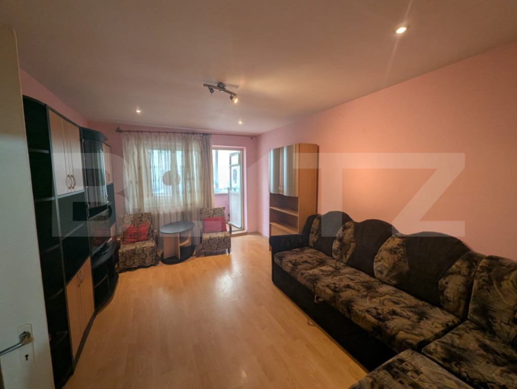 Apartament 2 camere, renovat, balcon inchis – aproape de ?