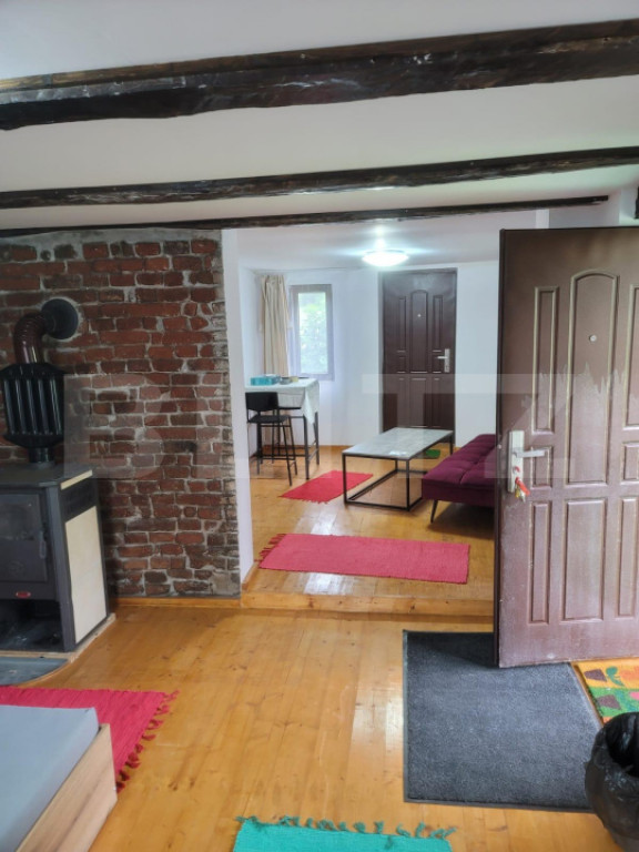 De vanzare casa de 135 mp si 5 hectare de teren, langa Deva