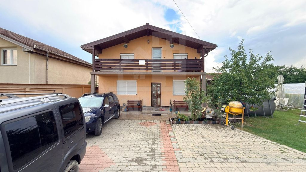 Casa 4 Camere - Curte Mare - Zona Linistita Popoveni
