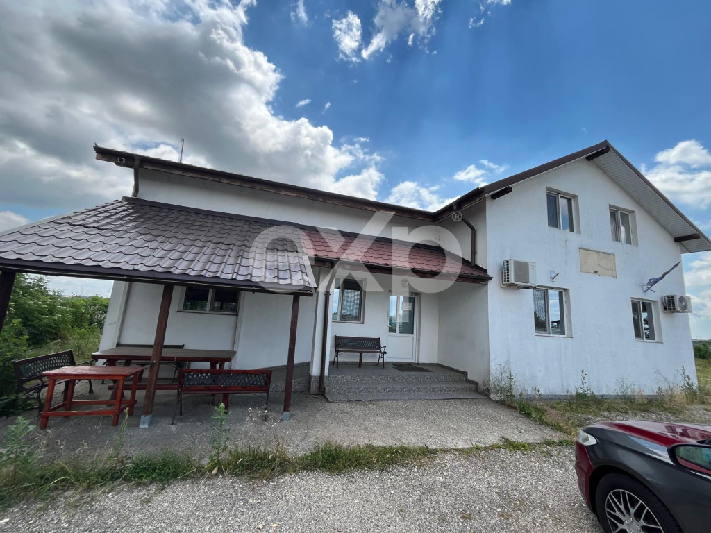 Casă P+M cu birouri amenajate și teren 5.423 mp pentru fir