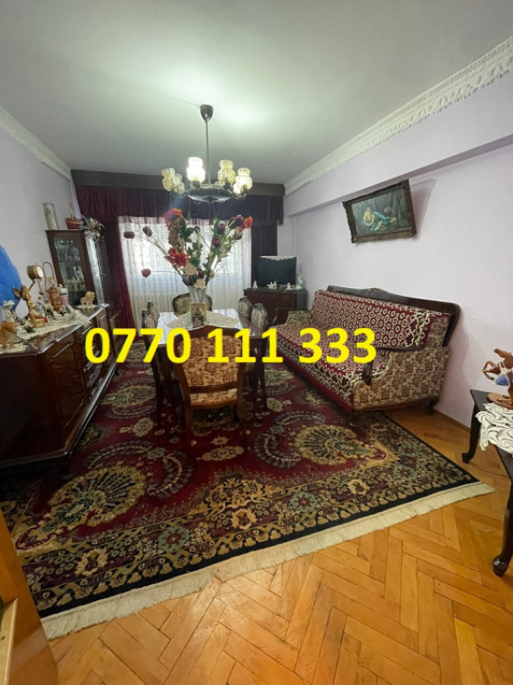 Apartament 3 camere Calarasilor, suprafata totala 73mp