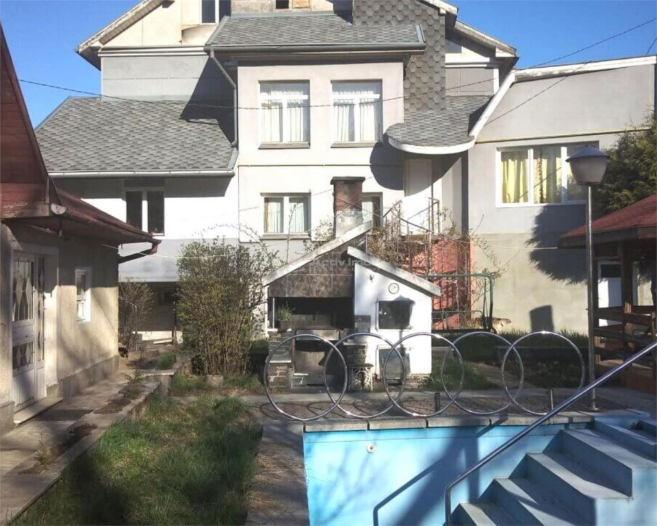 Baia Mare I Casa solida pentru doua familii cu teren genero