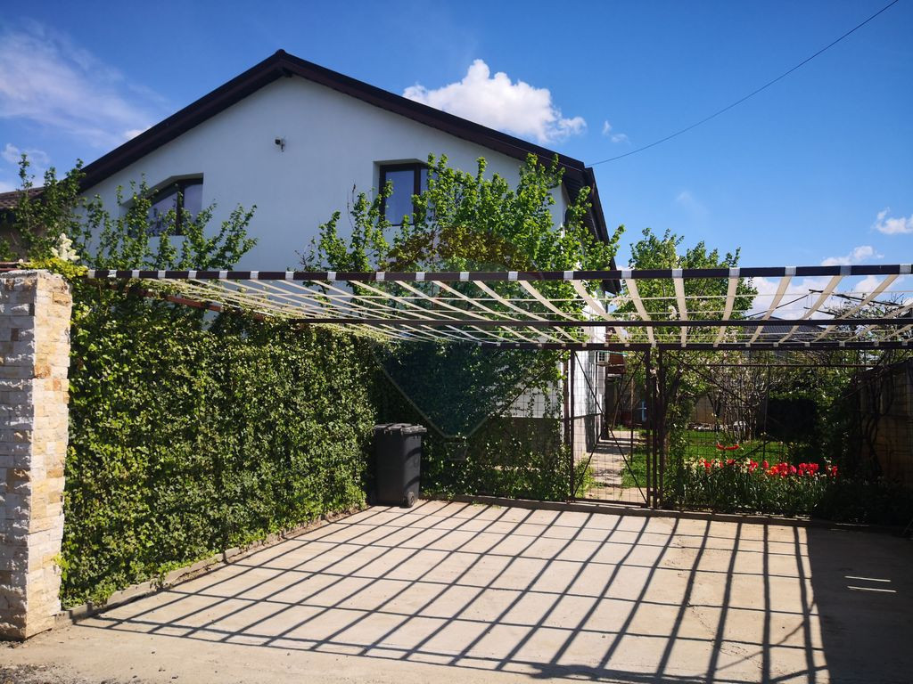 Casă Parter+Etaj, cu 7 camere | Bragadiru | toate utilit...