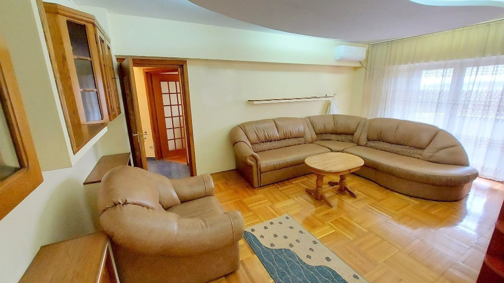Apartament 3 camere , CENTRAL - ,INDEPENDENTEI
