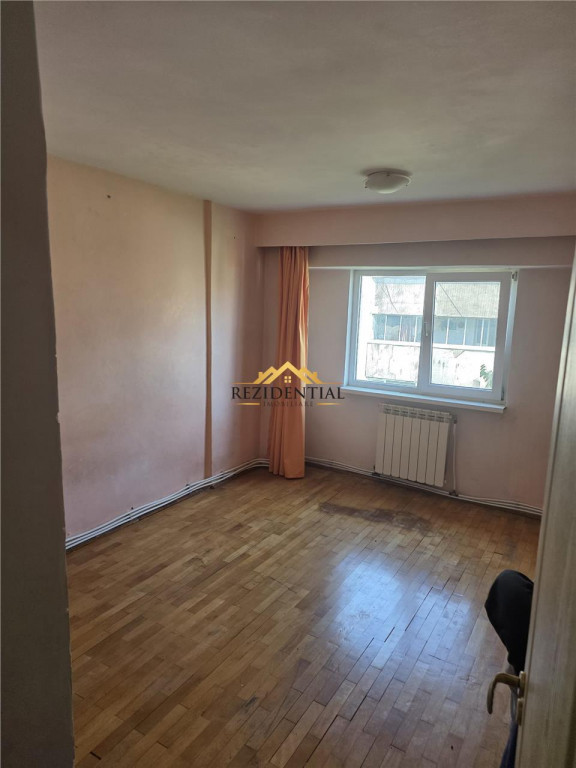 APARTAMENT DOUA CAMERE - PIATA MARE