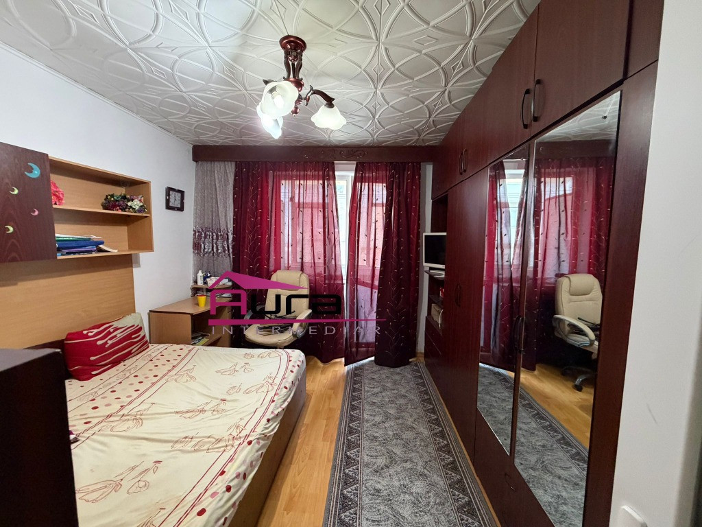 Apartament 2 camere zona Str.Isaccei