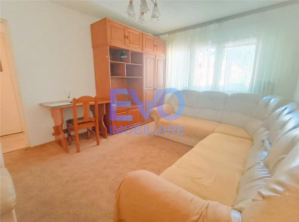 Apartament cu 2 camere de inchiriat, 40 mp, zona Pacurari Al