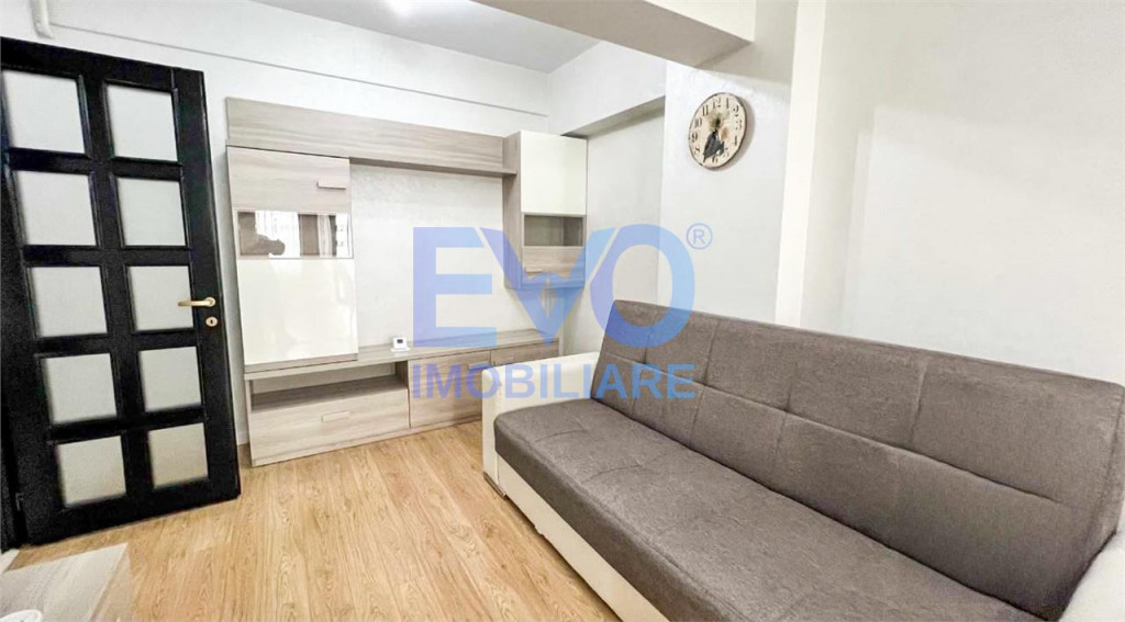 Apartament 2 camere, etaj 1, aer conditionat, complex Royal