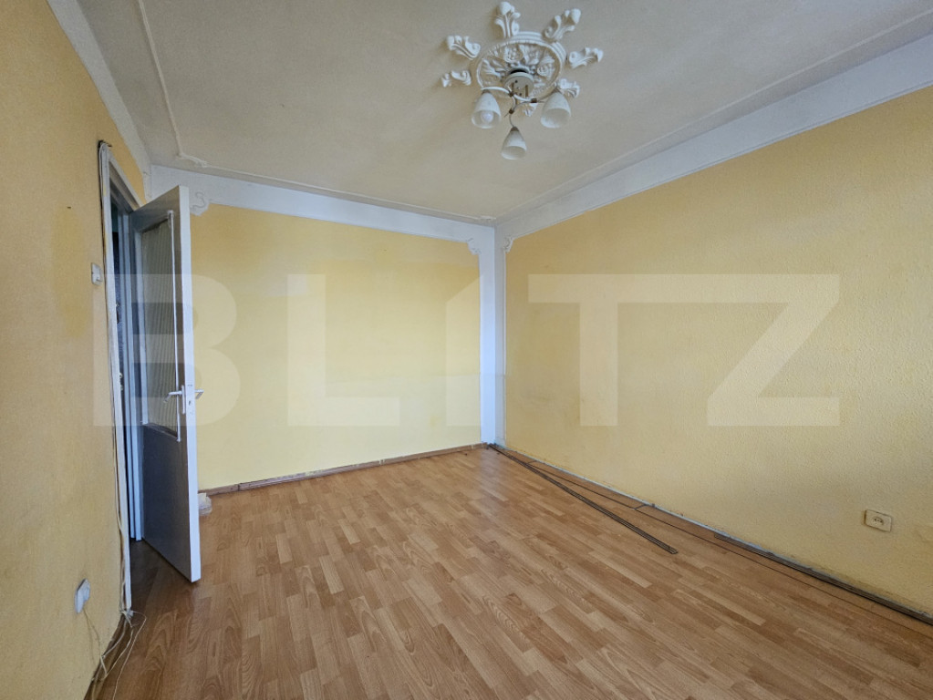Apartament 2 camere, 37 mp, etaj intermediar, zona Alexandru