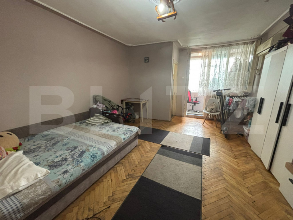 Garsonieră 31 mp, etaj intermediar, zonă Flora – Tătăr