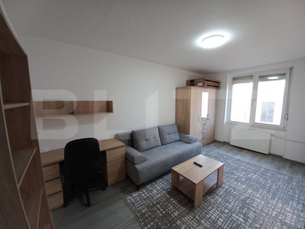 Apartament de închiriat, cu 2 camere, 50 mp, zona ultracent