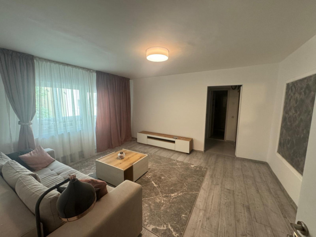 Apartament 2 camere semi-decomandat, Brazda, Et 1