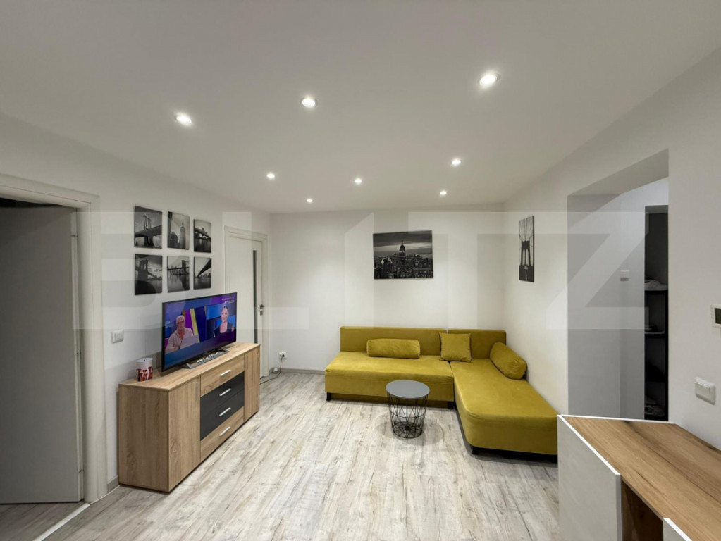 Apartament cu 3 camere, renovat, 52 mp, etaj 1, zona Hotel R