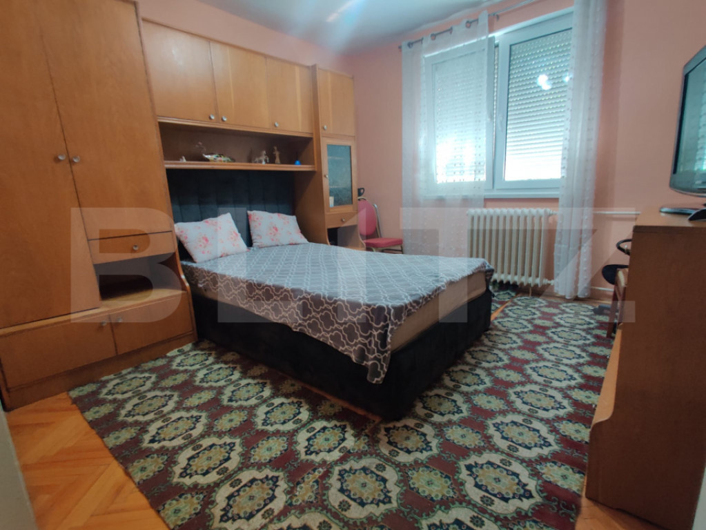 Apartament cu 3 camere, 63 mp - zona Dacia, Oradea