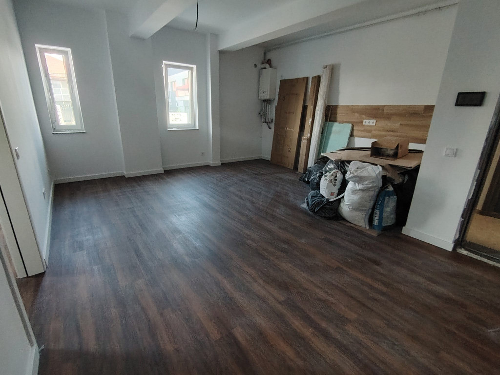 Inchiriere Apartament 2 camere semidecomandat, 43 mp, Tineretului