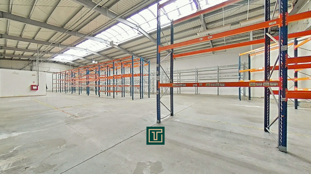 Hală industrială 824 mp de vânzare în Zona Industrială