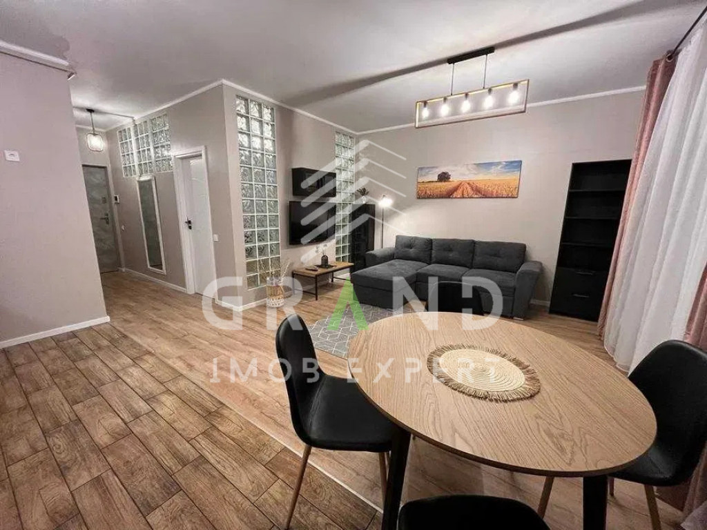 2 Camere | Living Open-Space cu Bucatarie | Dormitor | PETFR