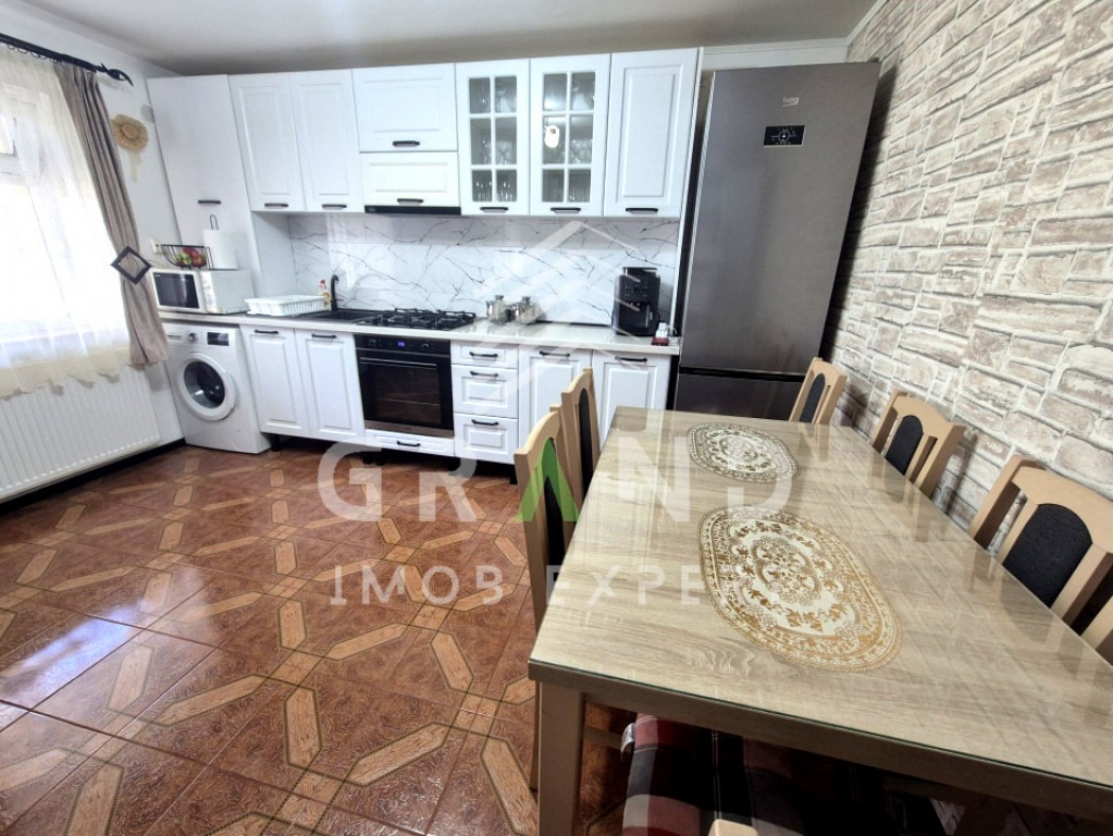 Ap 3 CAMERE | 2 BALCOANE INCHISE | 2 LOCURI DE PARCARE | Iri