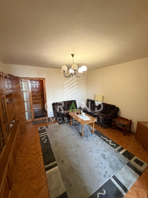 Garsonieră 28mp, etaj intermediar, Piata Flora, Mănăștur
