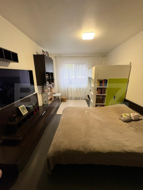 Apartament Cu 2 Camere Decomandate Zona George Enescu