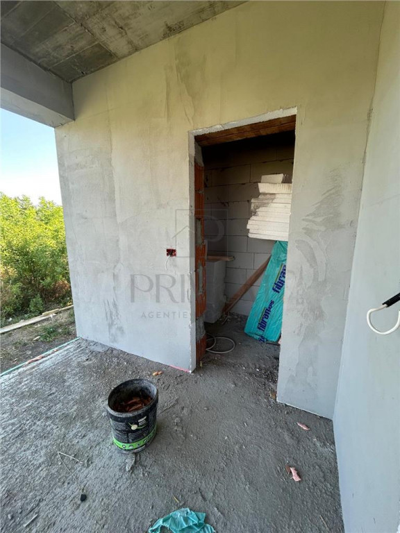 Utvin- toate utilitatile- 4 camere- incalzire in pardoseala-