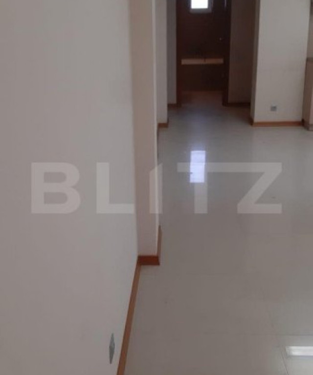 Spatiu de birou, 64 mp, zona Catedrala