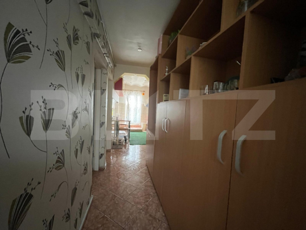 Apartament cu 2 camere, decomandat, etaj 8/8, terasa 20 mp,