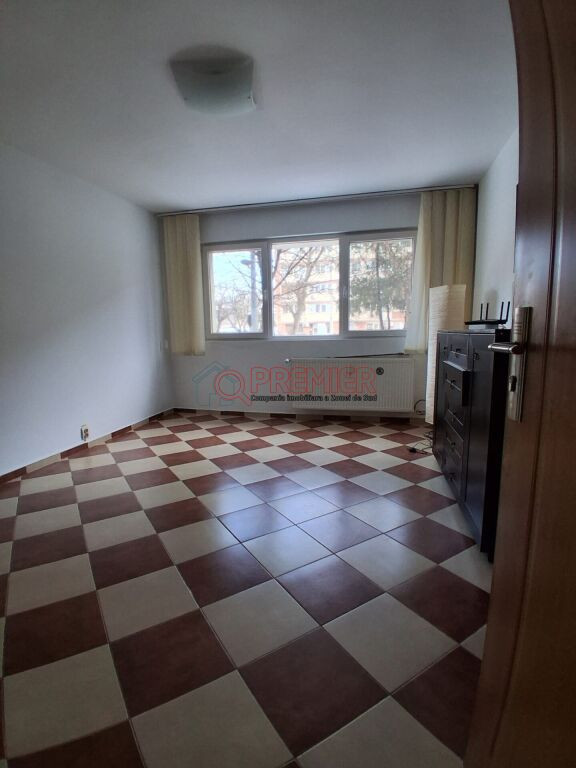 Cantemir - Garsoniera 30 mp - Ideal Spatiu Comercial