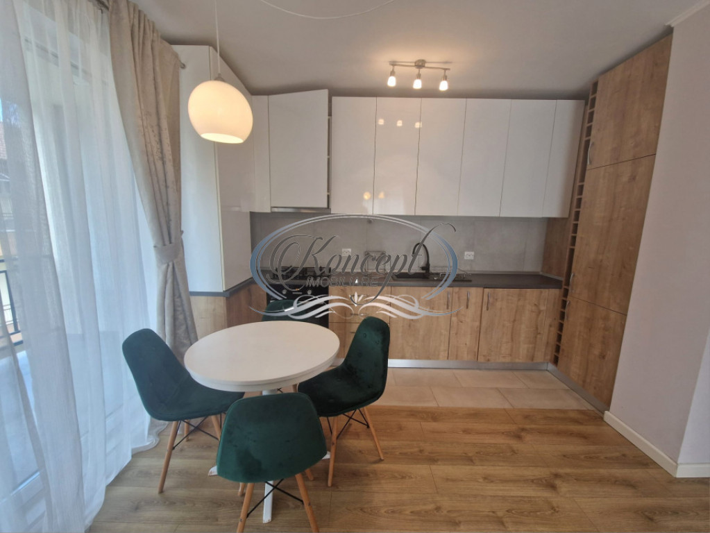 Apartament modern cu parcare si curte privata in Europa