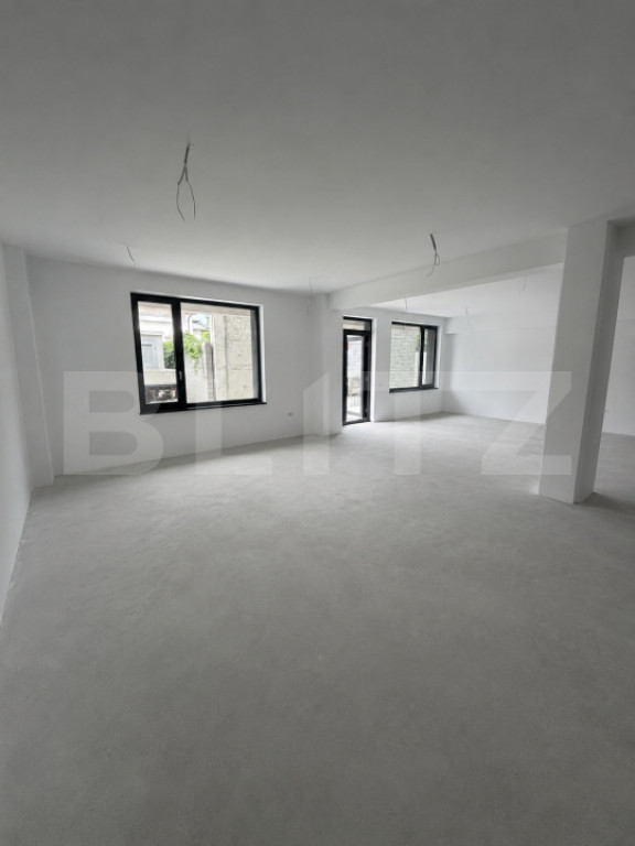 Spatiu comercial stradal - pretabil orice activitate - IC...