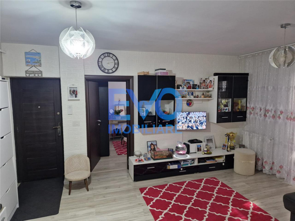 Apartament 3 camere, 77mp, 2 blacoane, boxa, loc parcare, mo