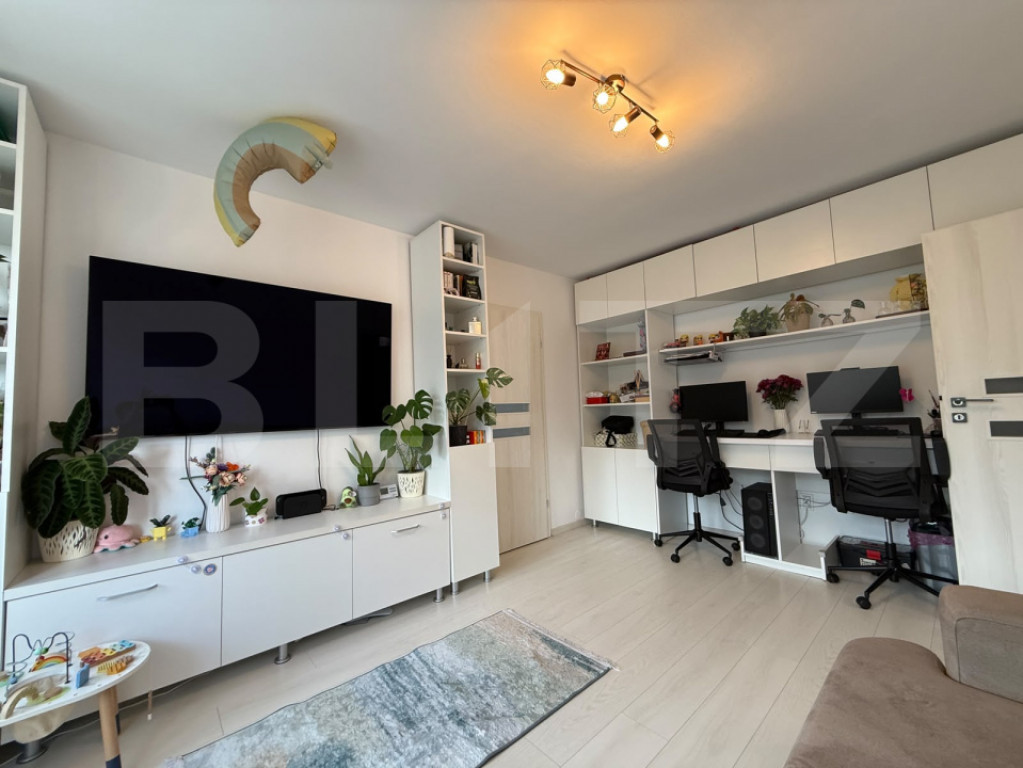 Apartament modern cu 2 camere, renovat complet, loc de parca