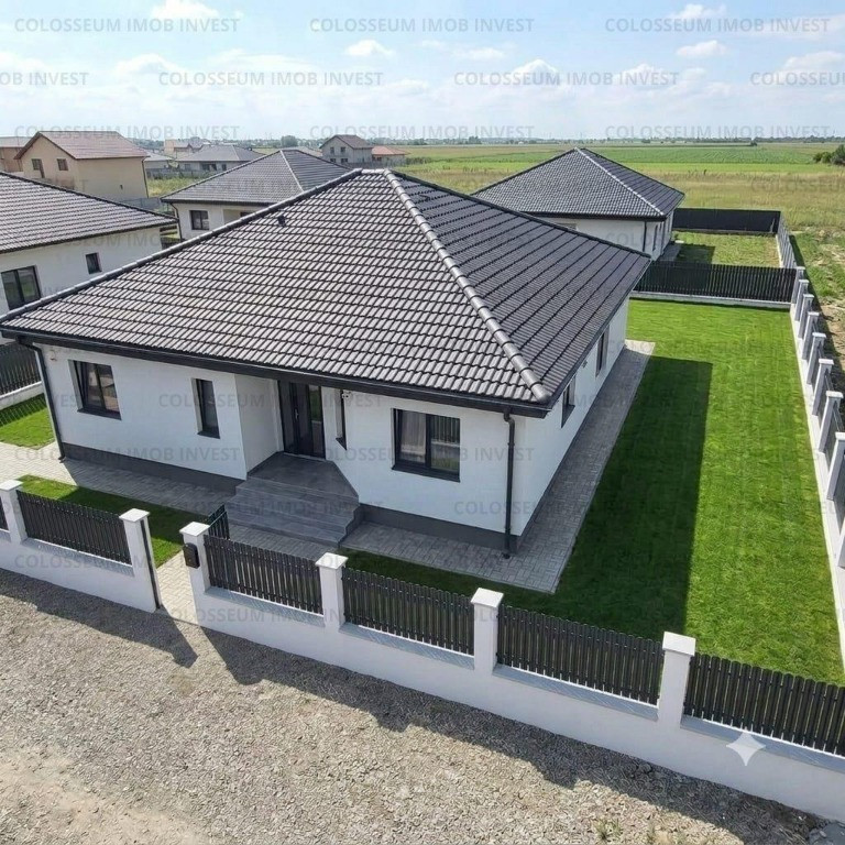 Casa la cheie,4 camere,2 bai,teren 500mp,toate utilitatile -Zona Izvor