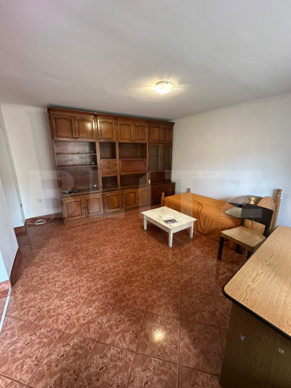 Apartament 3 camere, 66 mp, 2 băi, boxă CF, mobilat, Măn?
