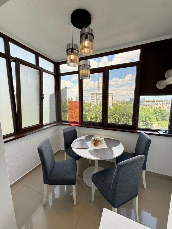 Inchiriere apartament 2 camere+Loc de parcare- Lujerului