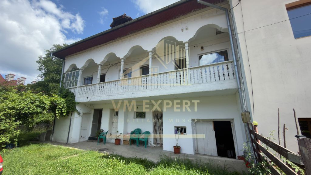 CASĂ 4 CAMERE TEREN 233 MP CENTRU CAMPULUNG