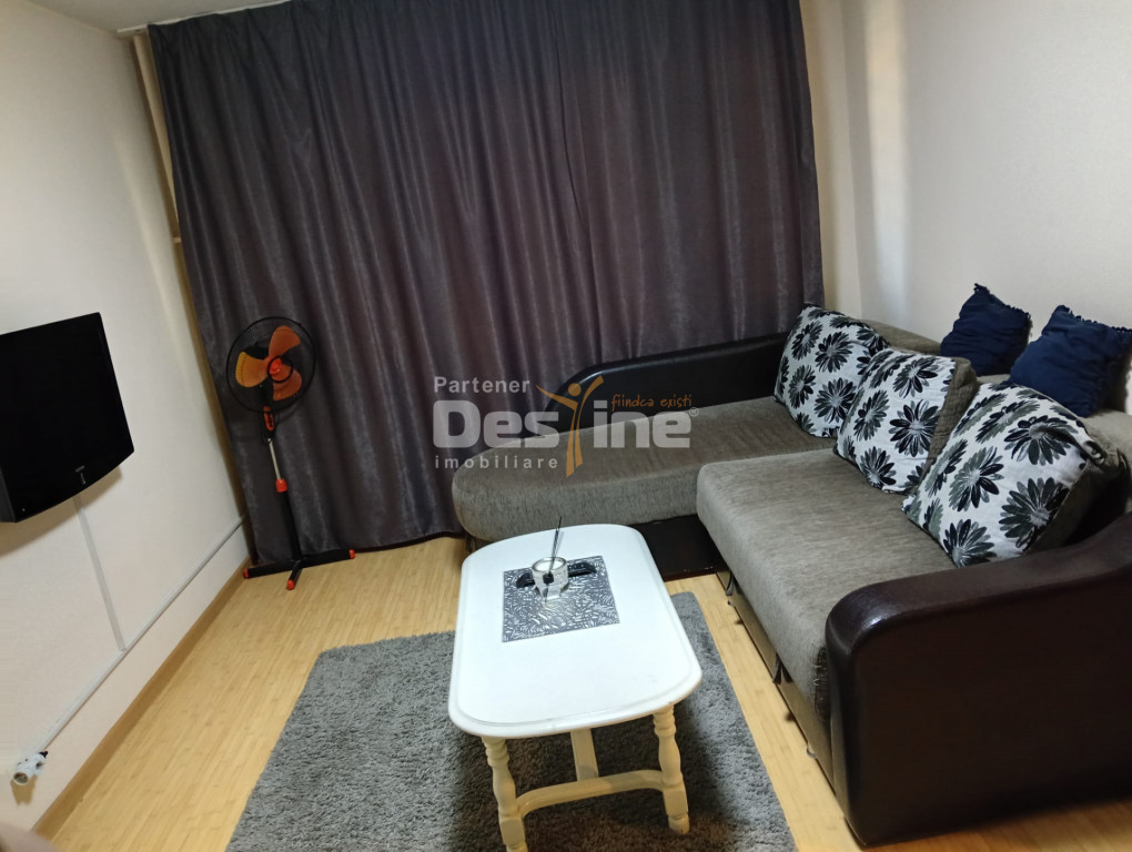 Apartament 2 camere semi-decomandat, mobilat, cart. Valea Ro