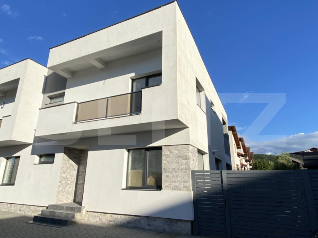 Casa individuala 5 camere, teren 675 mp, zona Tauti