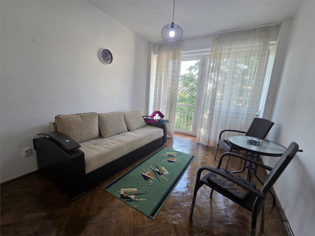 2 camere Universitate