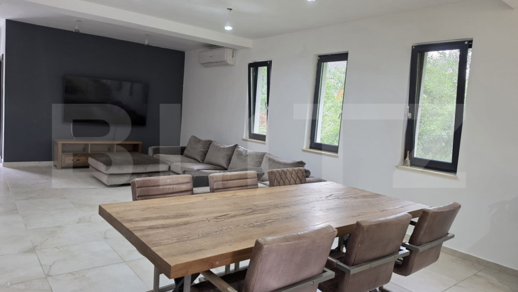 Casa 4 camere, 130 mp, 890 mp teren, zona Bercu Rosu