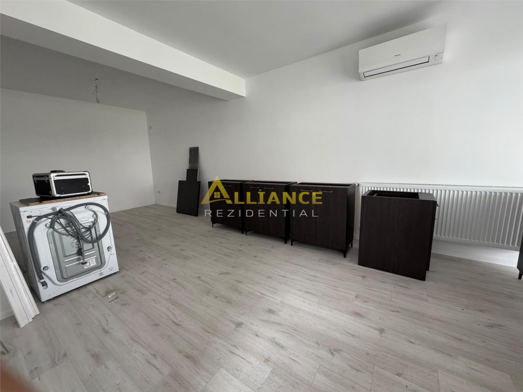 DUPLEX - 4 CAMERE 3 BAI - GATA DE MUTAT