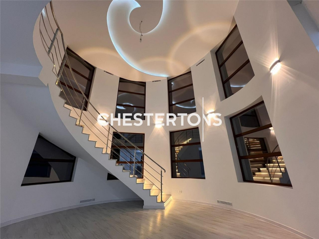 Vila lux cu arhitectura deosebita in Prelungirea Ghencea
