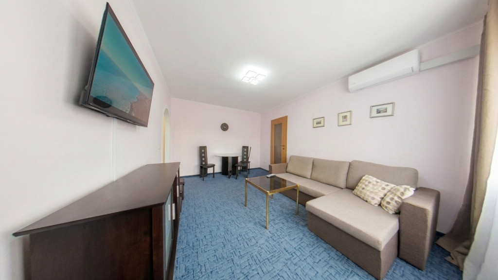 Apartament luminos cu 2 camere în Podgoria, cu vedere super