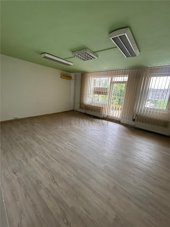 Spatiu de birou - zona linistita - centrala proprie - aer co