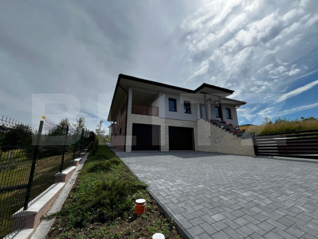Casa noua, panorama exceptionala, 250 mp, 823 mp teren