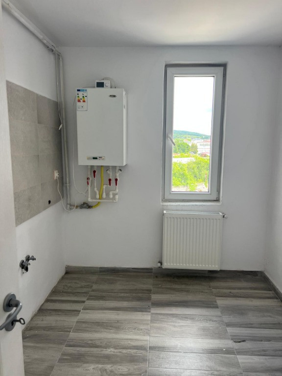 Apartament 2 camere et 3 Zefirului