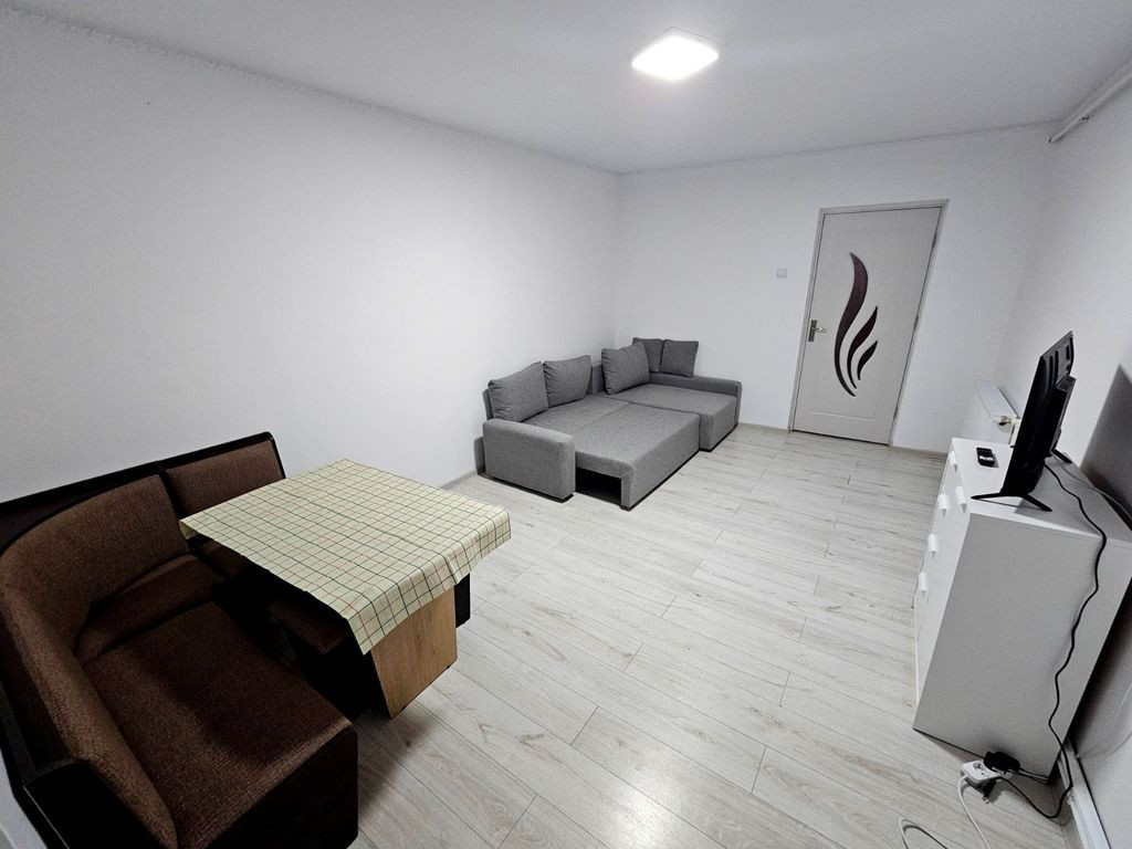 De vanzare apartament cu o camera, zona Reno - Doja, part...
