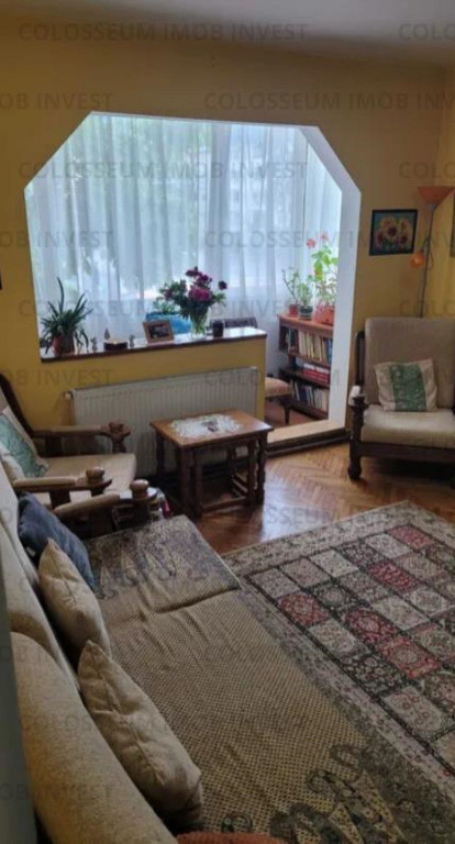 Apartament 2 camere, semidecomandat - zona Astra/ Calea Bucuresti